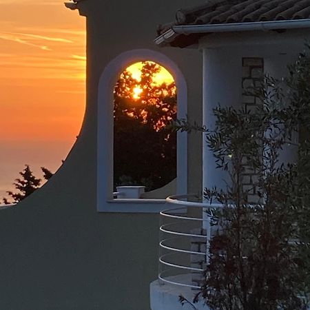 Villa Alibertini Άγιος Γόρδιος Εξωτερικό φωτογραφία